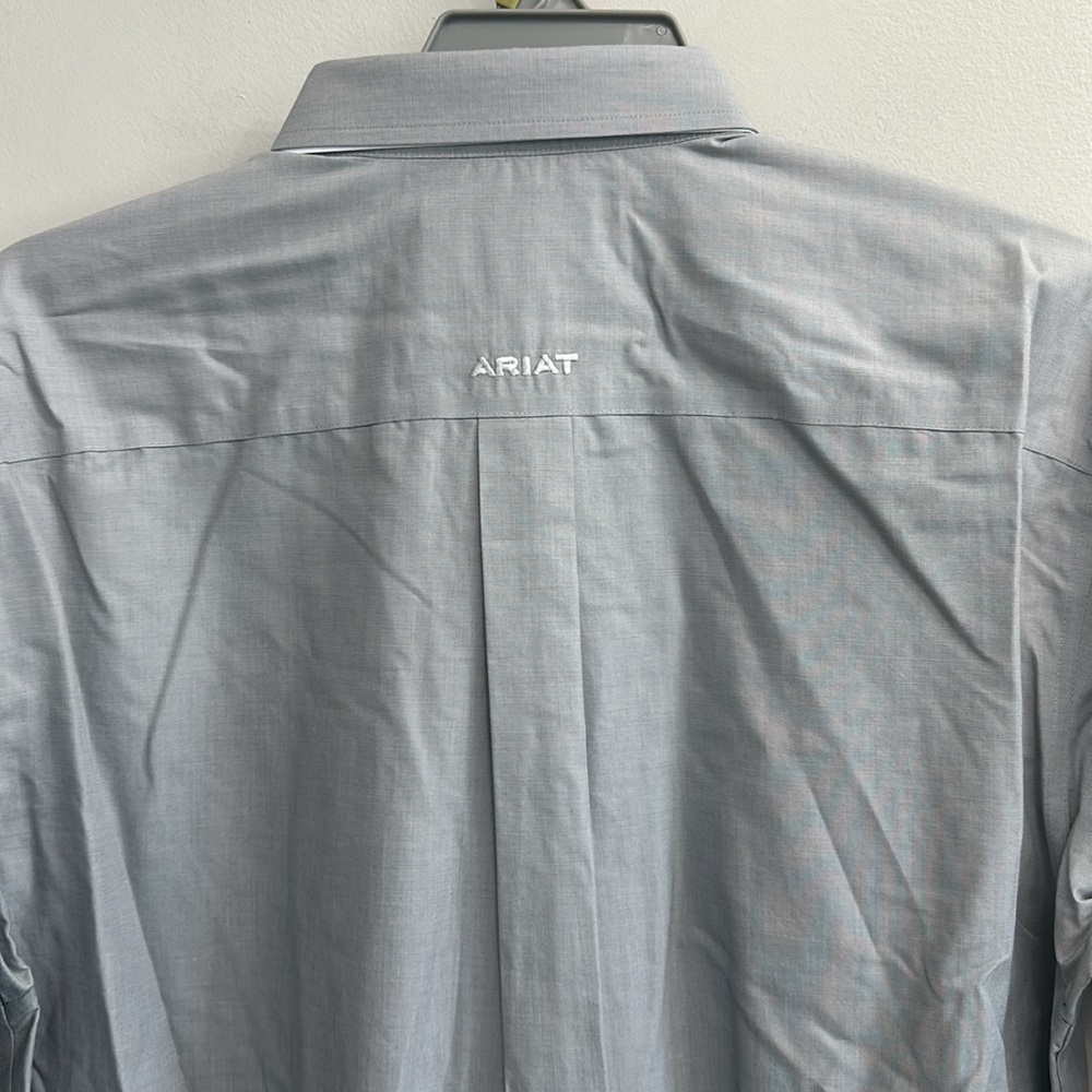 NWT ARIAT WF Solid Pinpoint Oxford LS Men’s Shirt (Harbor Mist) - Picture 9 of 10